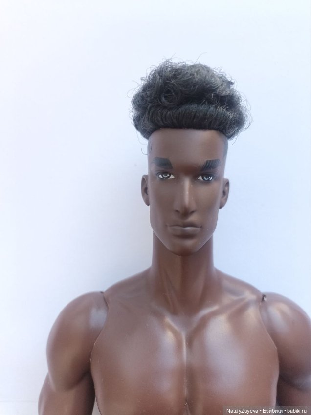 Темнокожий мускулистый Adonis David от Mizi dolls (фото 2)