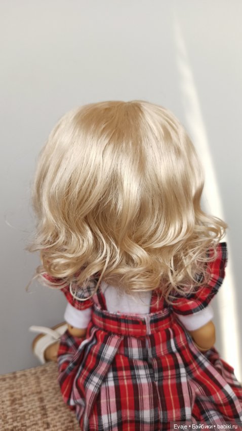 Парики 8-9" - Волнистый, 4 цвета. Подходят Meadow dolls 28 см, Wichtel (Вихтель) (фото 3)