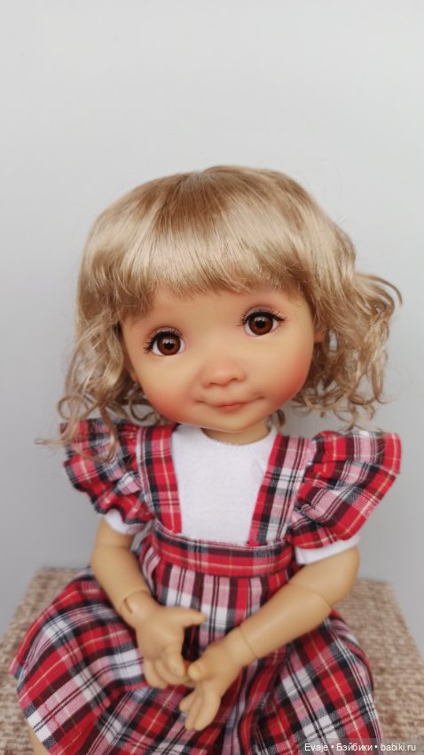 Парики 8-9" - Волнистый, 4 цвета. Подходят Meadow dolls 28 см, Wichtel (Вихтель) (фото 4)