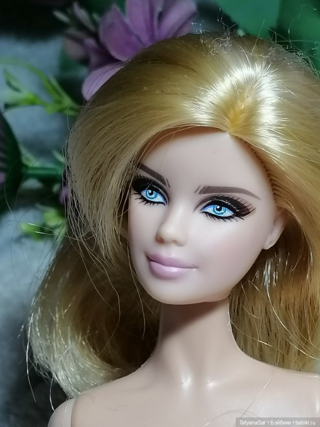 Барби Россыпь бриллиантов. Barbie beaded Gown (фото 7)