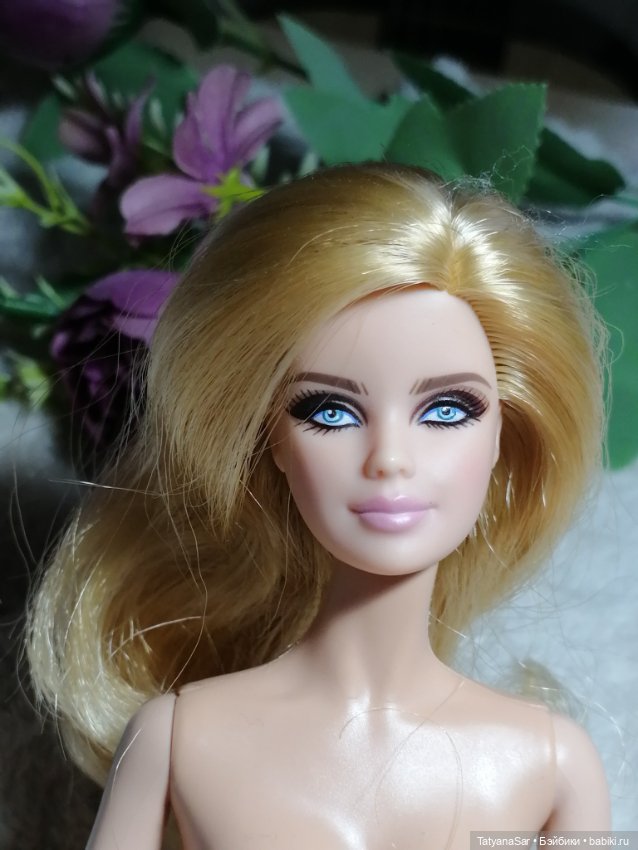 Барби Россыпь бриллиантов. Barbie beaded Gown (фото 8)