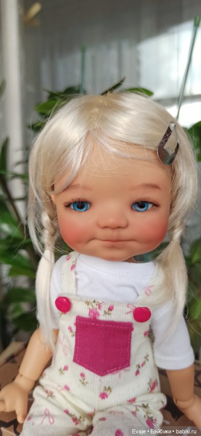 Парики 8-9" - Косички с заколкой, 4 цвета. На Meadow dolls 28 см, Ruby Red 37 см, Wichtel (Вихтель) (фото 8)