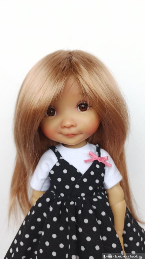 Парики 8-9" - Каскад с длинной челкой, 2 цвета. На Meadow dolls 28 см, Wichtel, Руби Ред 37 см