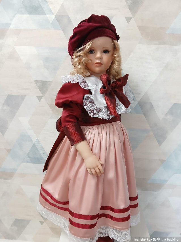 Нарядное платье для большой куклы (фото 4)