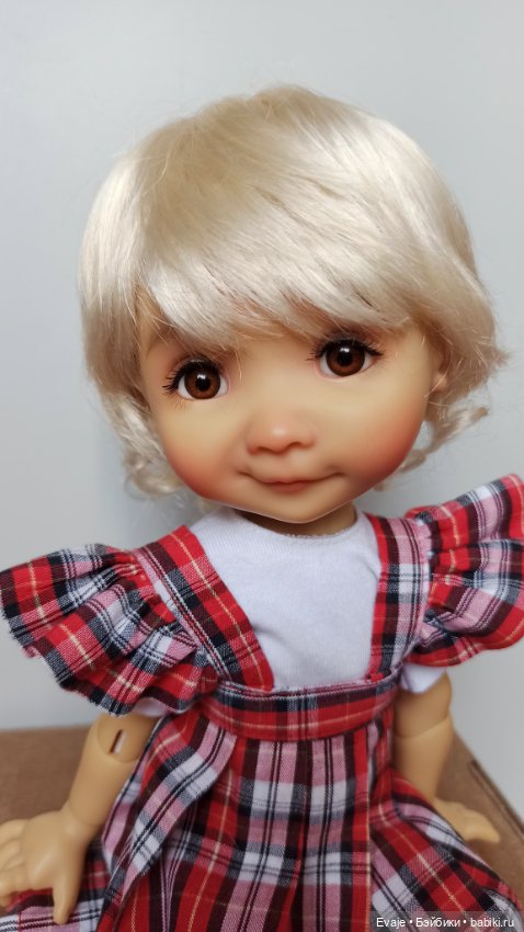 Парики 8-9" - Мелкие кудряшки, три цвета. Подходят Meadow dolls 28 см, Wichtel (Вихтель) (фото 6)
