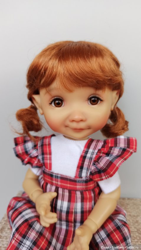 Парики 8-9" - Французские косички, 7 цветов. На Meadow dolls 28 см, Руби Ред 37 см, Wichtel