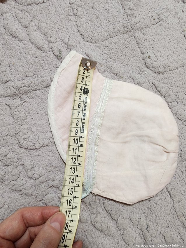 Винтажные чепчики для антикварных и винтажных кукол