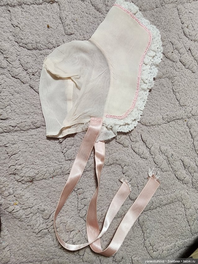 Винтажные чепчики для антикварных и винтажных кукол (фото 5)