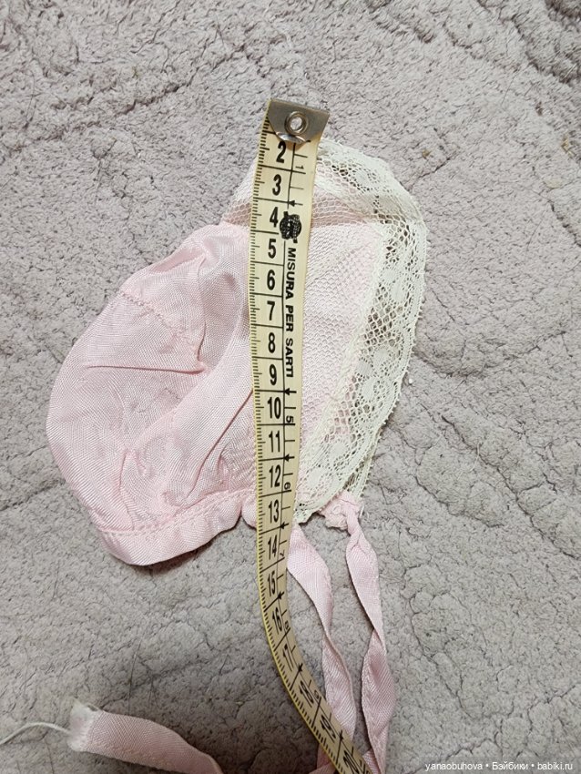 Винтажные чепчики для антикварных и винтажных кукол