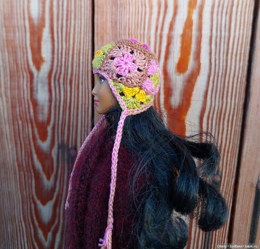 Шапочки, береты, шляпки для кукол (фото 10)