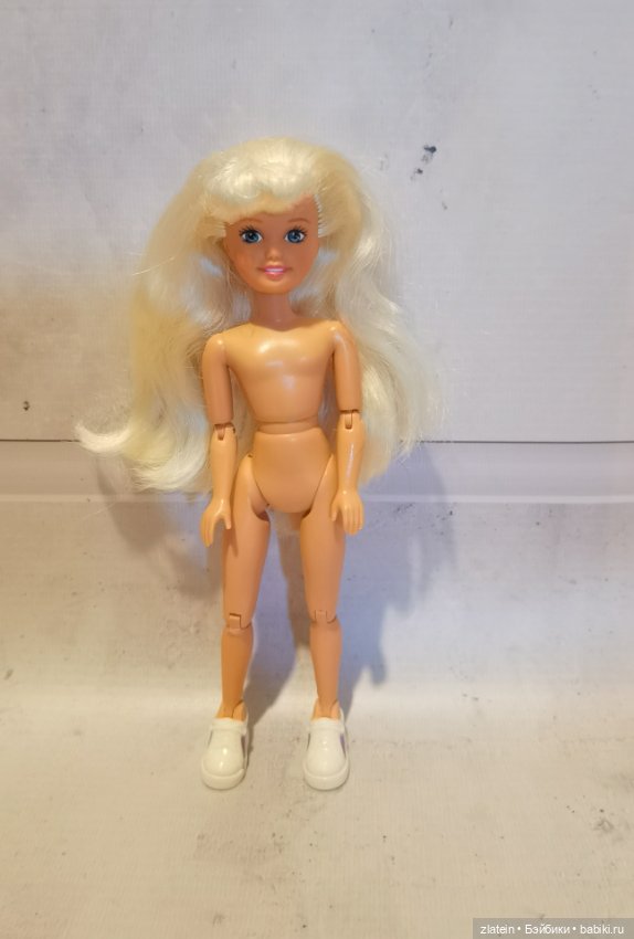Стейси шарнирная — Игровые куклы (фото 2)