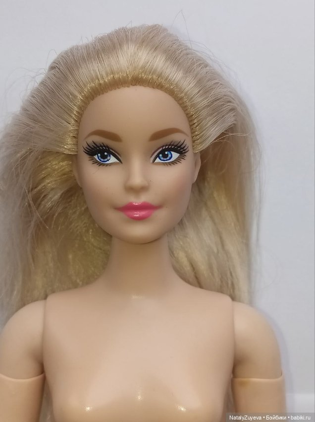 Гибрид головы Barbie Pink Collection 2021 на йоготеле (фото 4)