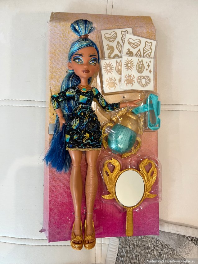 Monster High Doll & Accessories, Cleo De Nile Golden