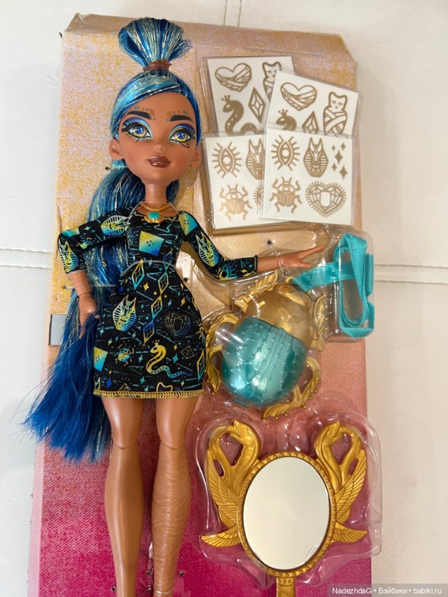 Monster High Doll & Accessories, Cleo De Nile Golden
