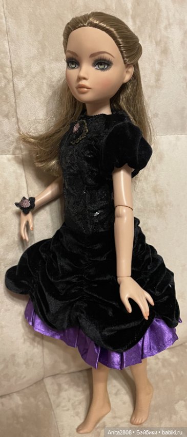 Metro Ellowyne (Жительница столицы Элловайн) (фото 3)