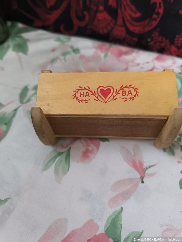 Деревянная кроватка ГДР — Кукольная мебель (фото 2)