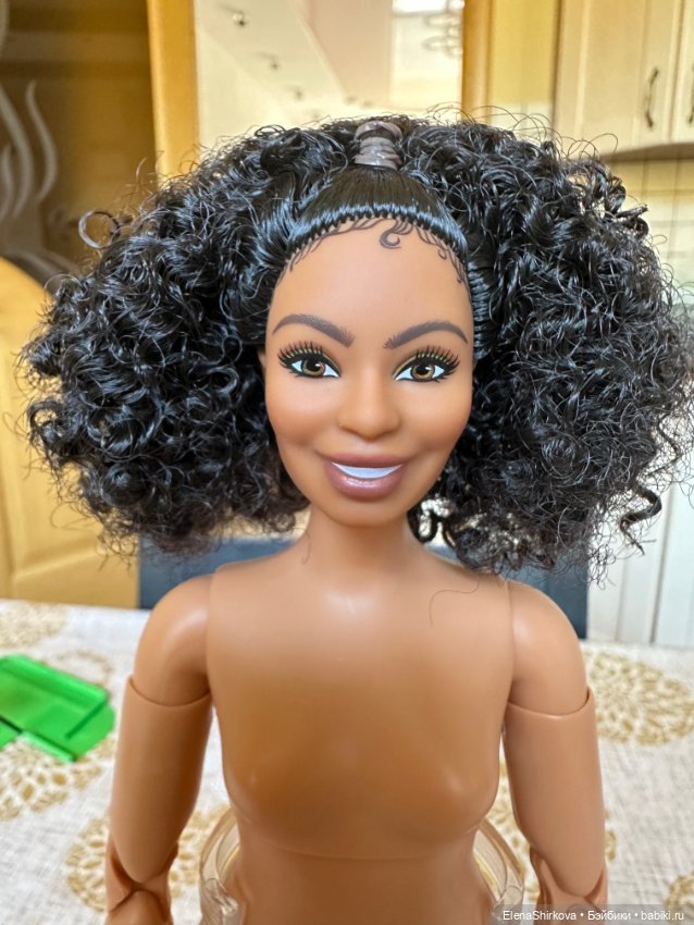 Barbie Яра Шахиди на теле пышки мтм (фото 6)