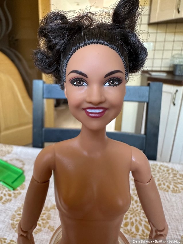 Barbie Лаура Фернандес на теле мтм (фото 3)
