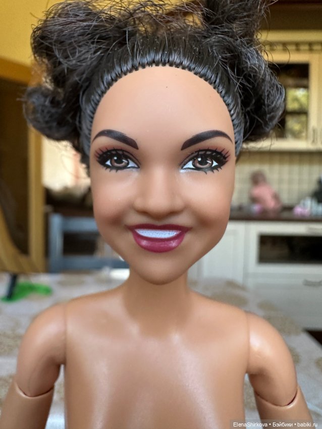 Barbie Лаура Фернандес на теле мтм (фото 7)
