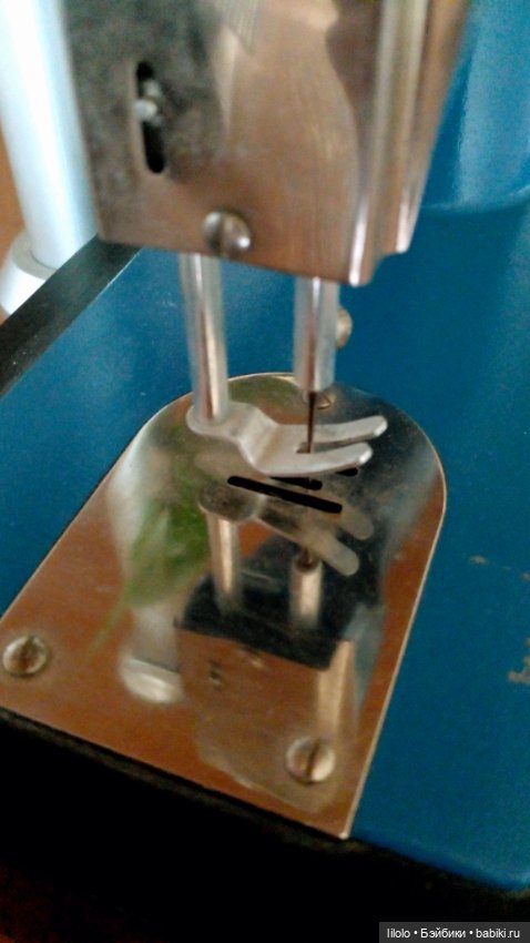 Винтажная швейная машинка для ваших малышек (фото 5)