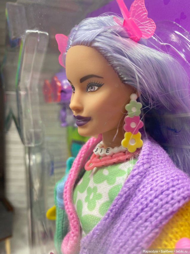 Барби экстра с лавандовыми волосами (фото 7)