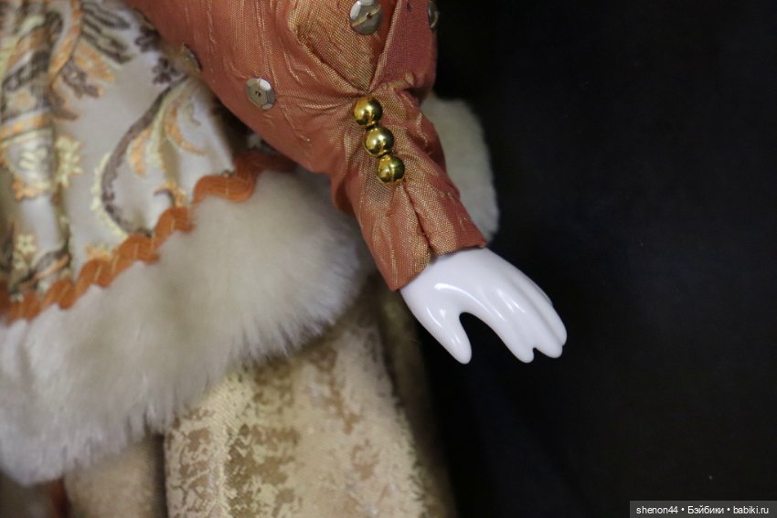 Русская красавица — Фарфоровые куклы (фото 5)