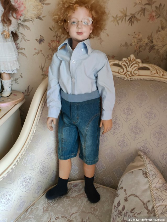 Уникальная кукла из дерева