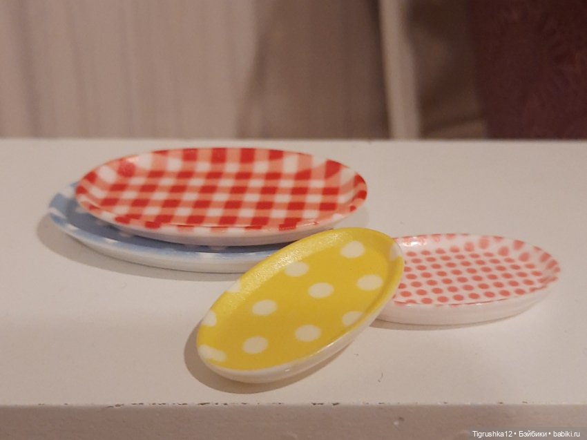 Набор тарелок — Миниатюра для кукол (фото 3)
