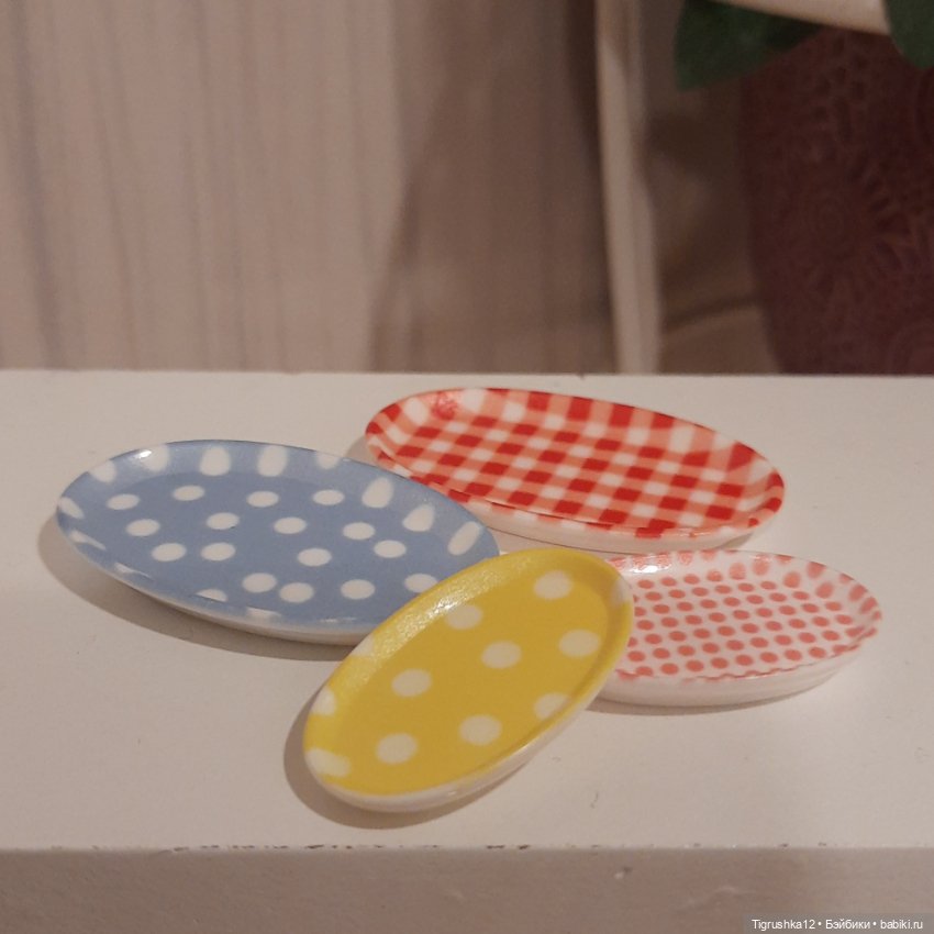 Набор тарелок — Миниатюра для кукол (фото 5)