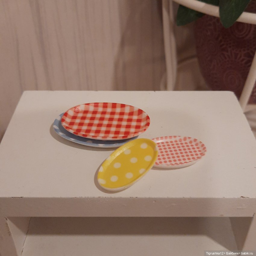 Набор тарелок — Миниатюра для кукол (фото 4)