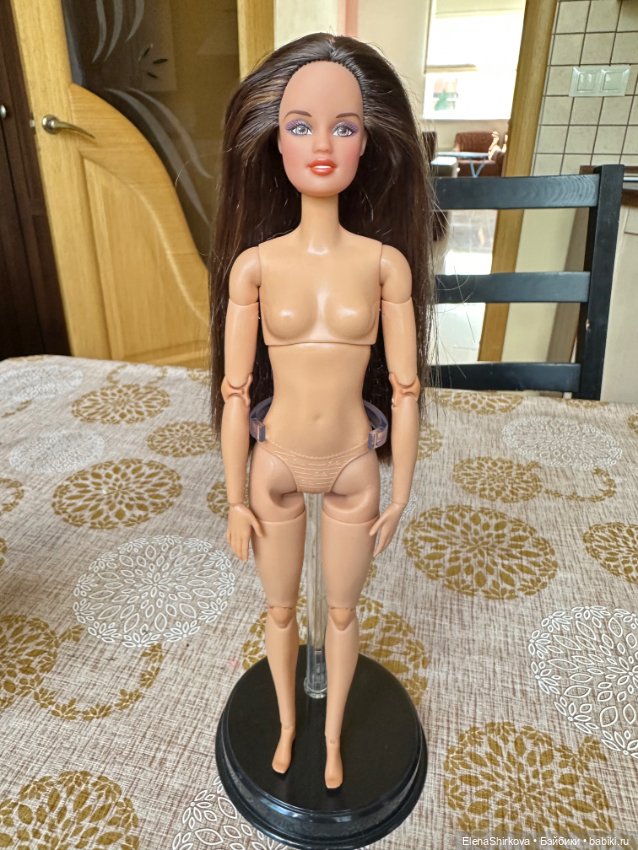 Barbie Тереза 2000-х годов на теле мтм