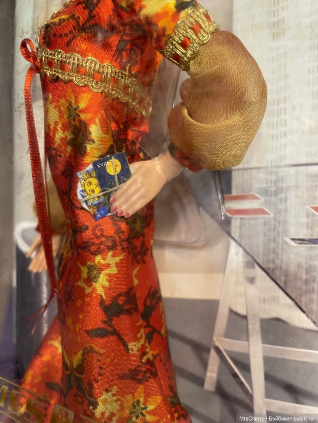 Барби Солитер из серии 'Девушки Бонда' / Solitaire Barbie- Live and Let Die (фото 5)