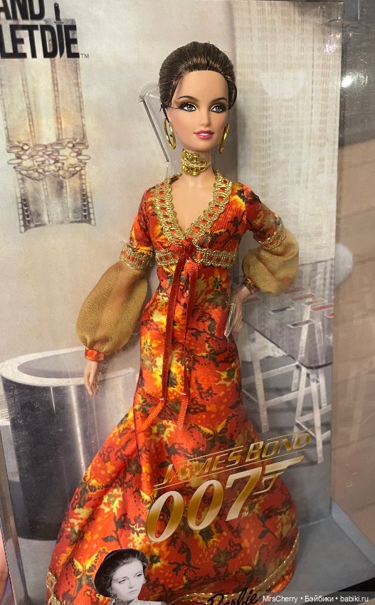 Барби Солитер из серии 'Девушки Бонда' / Solitaire Barbie- Live and Let Die (фото 6)