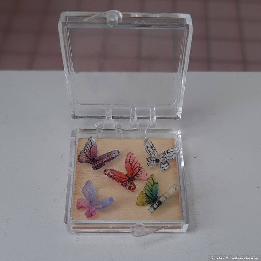 Коллекция бабочек — Миниатюра для кукол (фото 2)