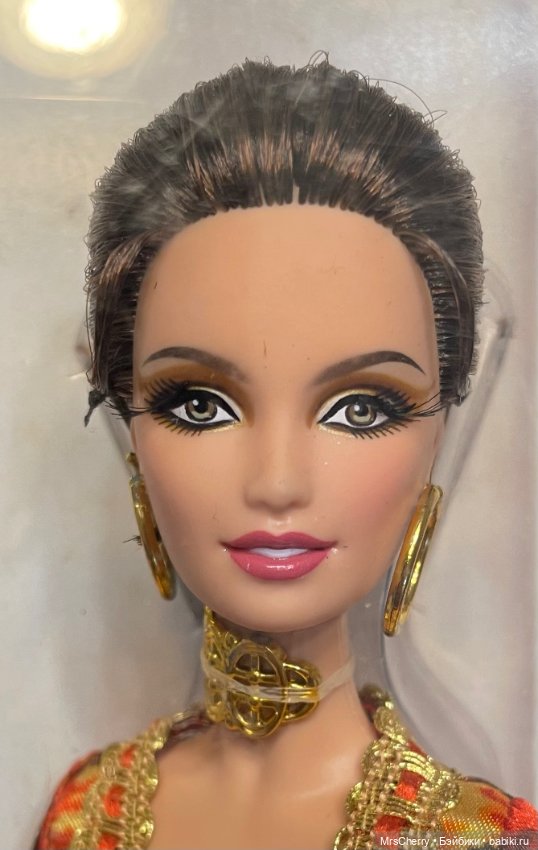 Барби Солитер из серии 'Девушки Бонда' / Solitaire Barbie- Live and Let Die (фото 9)