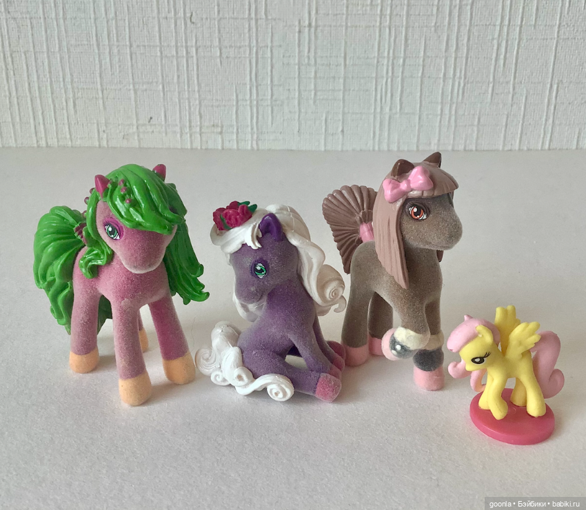 Компания пони одним лотом (фото 3)