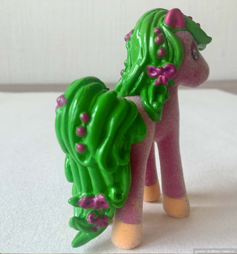 Компания пони одним лотом (фото 5)