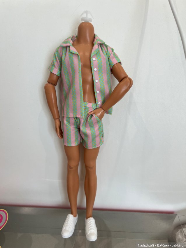 Тело Кена пляжника в аутфите