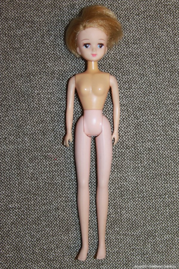 Винтажная подружка Ликки Изуми чан компании Такара с нюансами