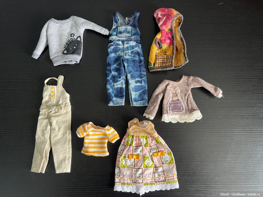 Лот одежды на блайз — Одежда для кукол (фото 2)