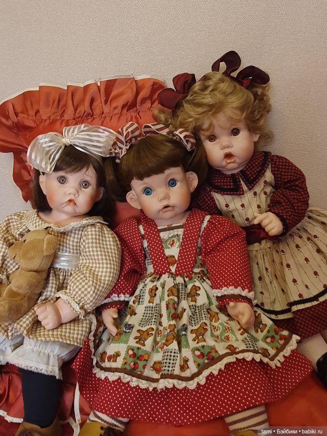 Любопытная Пенни с мишкой (фото 4)