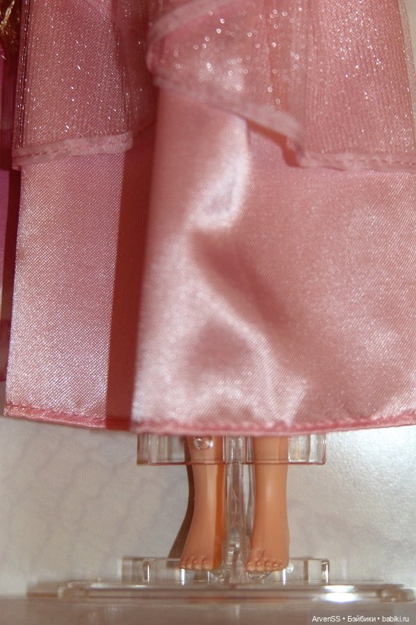 Винтажная Дженни из второй серии Calendar Girl 1998 Birth Flower - Sweet Pea (фото 10)