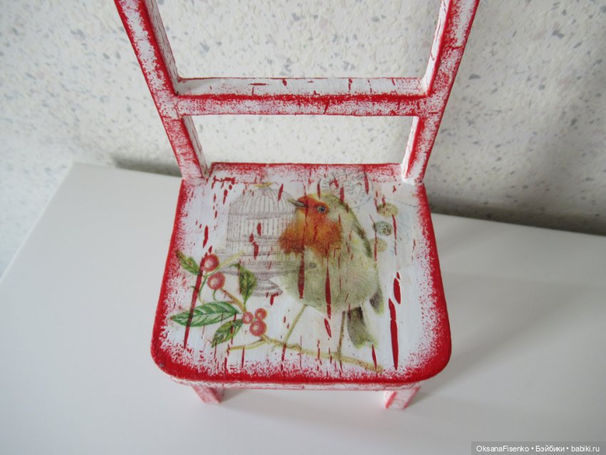 Стульчик для куклы в технике декупаж (фото 2)