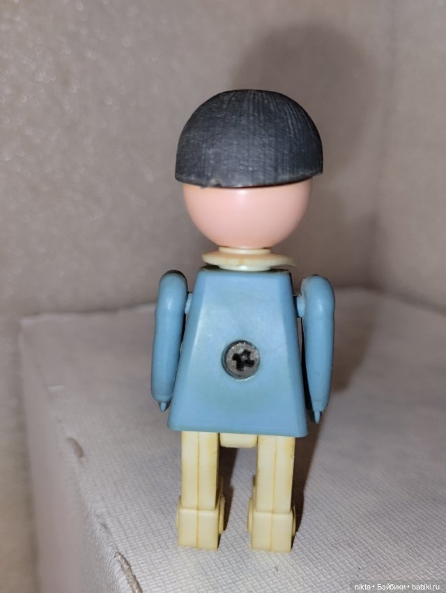 Человечек из колкого пластика (фото 3)