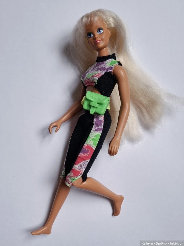 Кукла Синди, Sindy and Her Fun Bike (фото 2)