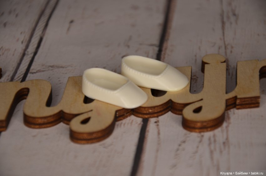 Новые фирменные туфли мини Паола Рейна