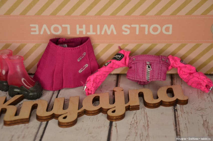 Новый аут Пинки Rainbow High (Shadow High) новый