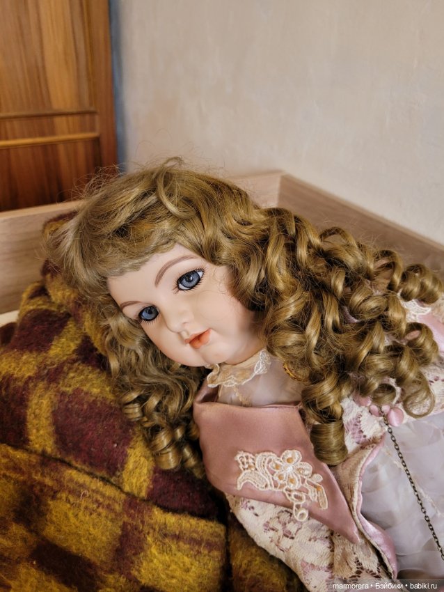 Винтажная фарфоровая реплика (фото 4)