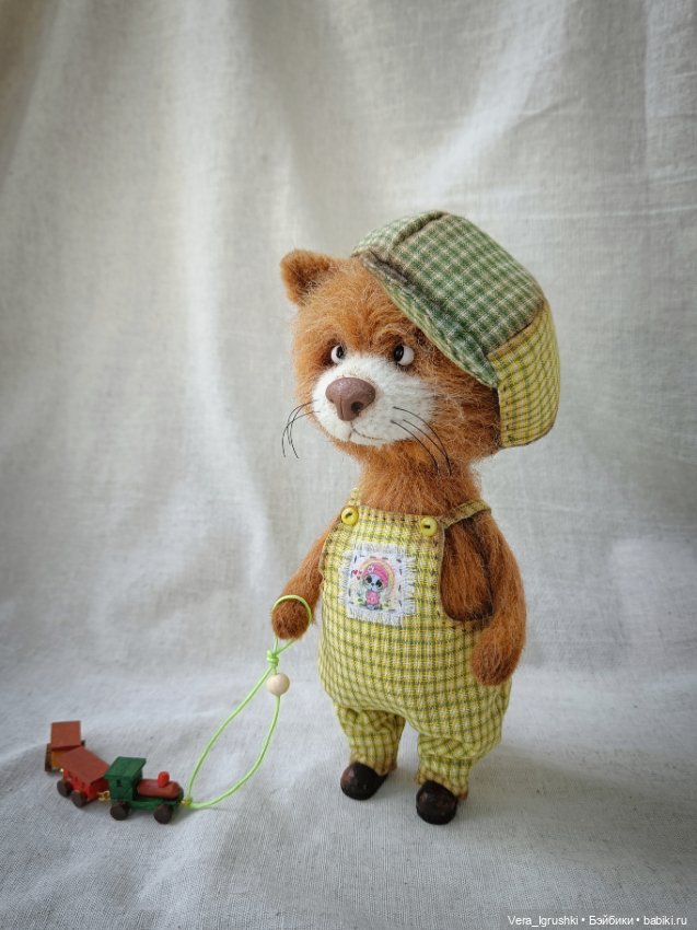 Котик с паровозом — Авторские игрушки (фото 3)