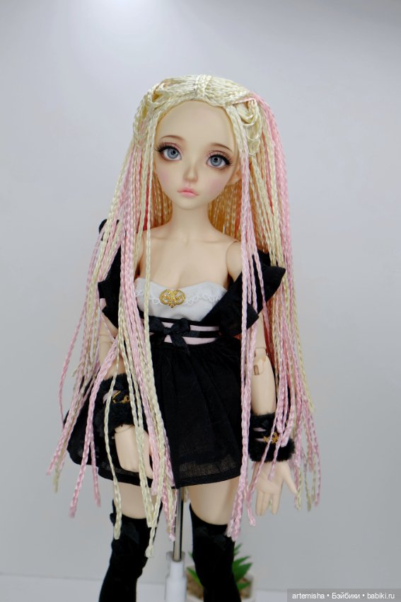 Парик для Minifee из косичек